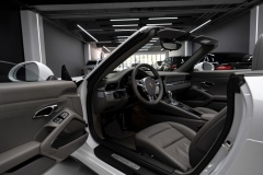 13-Porsche-911-Carrera-4S-10
