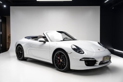 13-Porsche-911-Carrera-4S-20