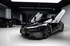 16-BMW-I8-13