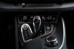 16-BMW-I8-9