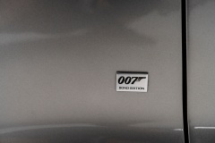 16-Aston-DB9-GT-Bond-Edition-銀-黑-10