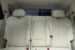 17-Bentley-Bentayga-W12-藍紫-白_-10