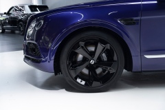 17-Bentley-Bentayga-W12-藍紫-白_-13