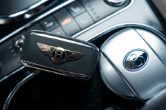 17-Bentley-GT-V8-白-黑白_-11