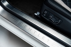 17-Bentley-GT-V8-白-黑白_-14
