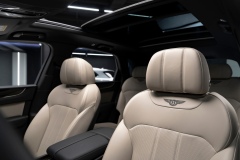 19-Bentley-Bentayga-銀-13