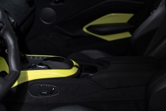 20-Aston-Martin-Vantage_-10