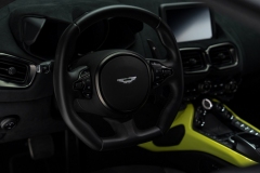 20-Aston-Martin-Vantage_-14