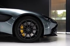 20-Aston-Martin-Vantage_-18