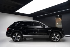 20-Bentley-Bentayga-7座-黑-白黑-12