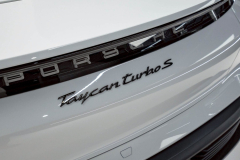 20-Porsche-Taycan-Turbo-S_覓奢華LUXURYGOODS-15
