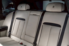 20-Rolls-Royce-Cullinan-黑-白_覓奢華LUXURYGOODS-9