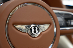 21-Bentley-Bentayga-藍-白駝_覓奢華LUXURYGOODS-2