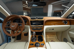 21-Bentley-Bentayga-藍-白駝_覓奢華LUXURYGOODS-8