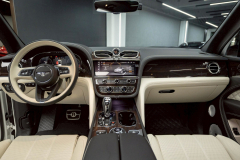 21-Bentley-BENTAYGA-FIRST_覓奢華LUXURYGOODS-10