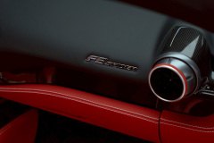 22-Ferrari-F8-spider-紅-紅_覓奢華LUXURYGOODS-14