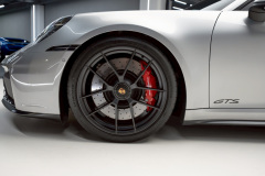 25-Porsche-911-Carrera-4-GTS銀黑_覓奢華LUXURYGOODS-15