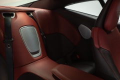 Aston-Martin-DB11_-15